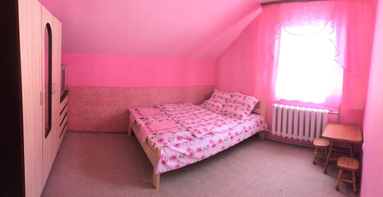 У Ондраша Apartamento Yasinya Exterior foto