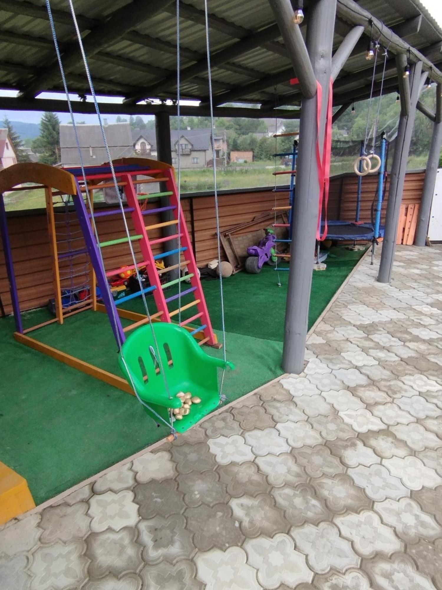 У Ондраша Apartamento Yasinya Exterior foto
